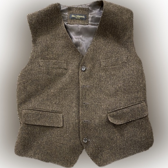 Vest - Picture 1 of 3